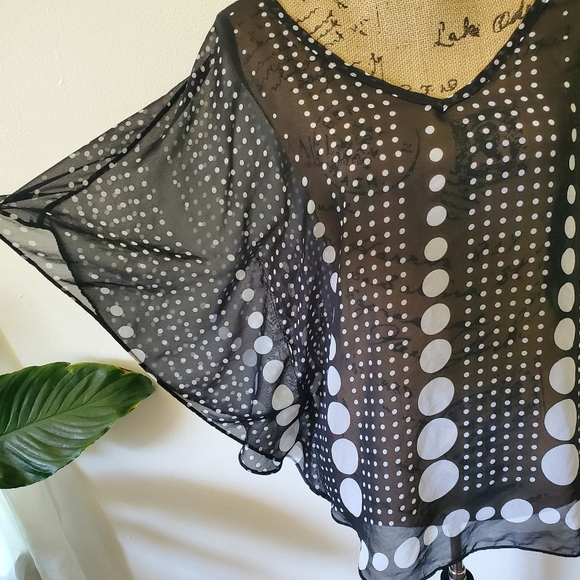 Sheer Top by Dots - Picture 3 of 4